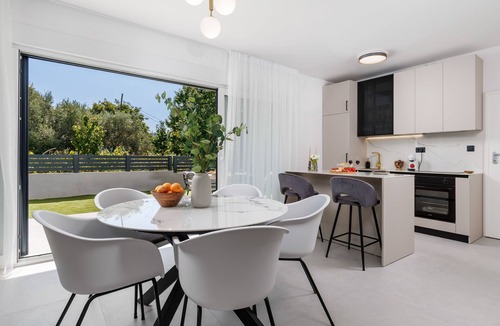 Draga Bascanska Apartment | Two bedroom apartment with hot tub Draga Bašćanska, Krk (A-27157-a)