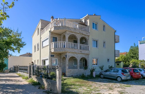 Kastel Stafilic Apartment | Two bedroom apartment with terrace and sea view Kaštel Štafilić, Kaštela (A-24155-c)