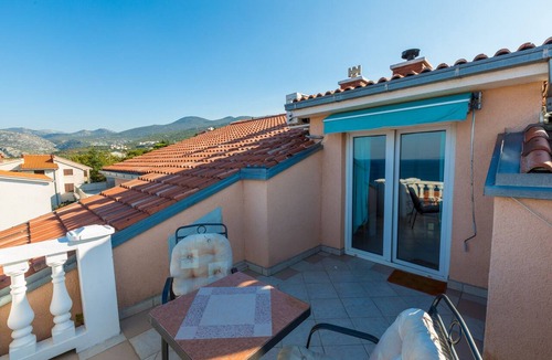 Klenovica Apartment | Two bedroom apartment with terrace and sea view Klenovica, Novi Vinodolski (A-11559-c)