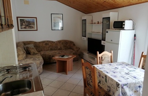 Vinjerac Apartment | Two bedroom apartment with terrace and sea view Vinjerac, Zadar (A-22585-b)