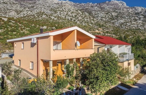 Cesarica Apartment | Two bedroom apartment near beach Ribarica, Karlobag (A-17885-a)