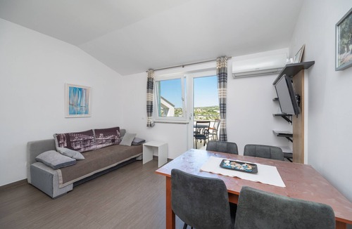 Cesarica Apartment | Two bedroom apartment with terrace and sea view Ribarica, Karlobag (A-24233-e)