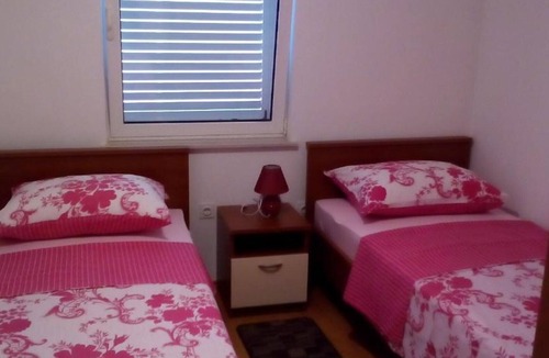Karlobag Apartment | Two Bedroom Apartment with Balcony and Sea View