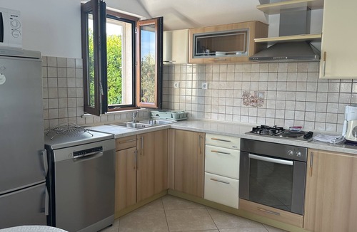 Lumbarda Apartment | Two bedroom apartment near beach Lumbarda, Korčula (A-9325-a)