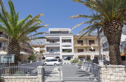 Ratac Apartment | Two bedroom apartment with terrace Makarska (A-20587-a)