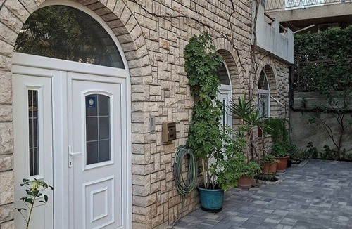 Bili brig Apartment | Two bedroom apartment with terrace Makarska (A-25328-b)