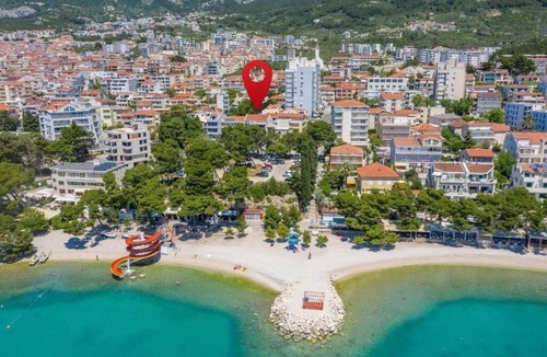 Ratac Apartment | Two bedroom apartment with balcony and sea view Makarska (A-20923-b)