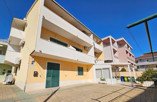 Ratac Apartment | Two bedroom apartment with terrace Makarska (A-25826-a)