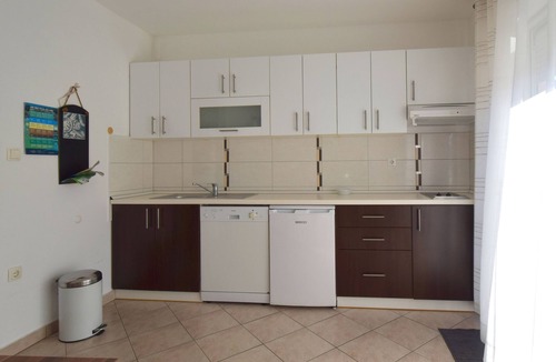 Vantacici Apartment | Two bedroom apartment with balcony Vantačići, Krk (A-22765-a)