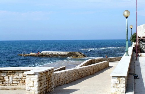 Dajla Apartment | Two bedroom apartment with a swimming pool Novigrad (A-6951-c)