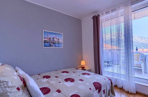 Cove Tri Zala (Zrnovo) Apartment | Two bedroom apartment near beach Korčula (A-9321-c)