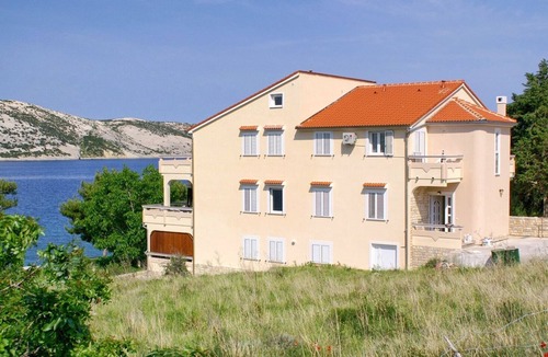 Stara Novalja Apartment | Two bedroom apartment near beach Stara Novalja, Pag (A-3086-a)