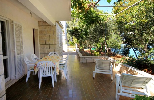 Zrnovo Apartment | Two bedroom apartment near beach Tri Žala, Korčula (A-556-a)