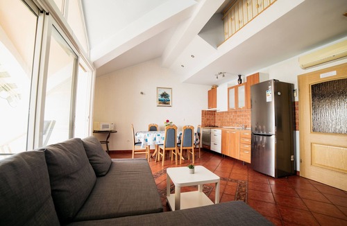 Selce Apartment | Two bedroom apartment near beach Selce, Crikvenica (A-2364-a)