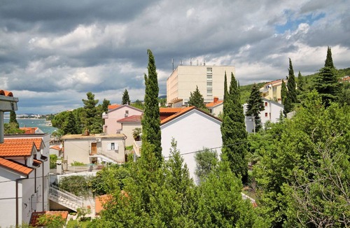 Selce Apartment | Two bedroom apartment near beach Selce, Crikvenica (A-2364-a)