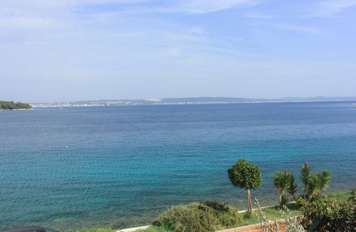 Kali Apartment | Two bedroom apartment near beach Kali, Ugljan (A-8503-a)