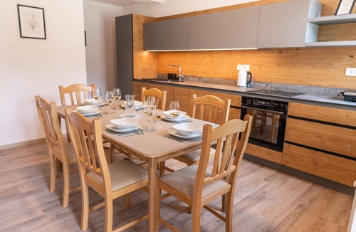 Bovec House | Two bedroom apartment (Rombon)