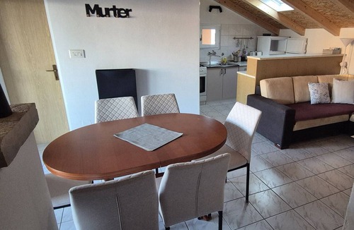 Susica Apartment | Two bedroom apartment with terrace Murter (A-27671-a)