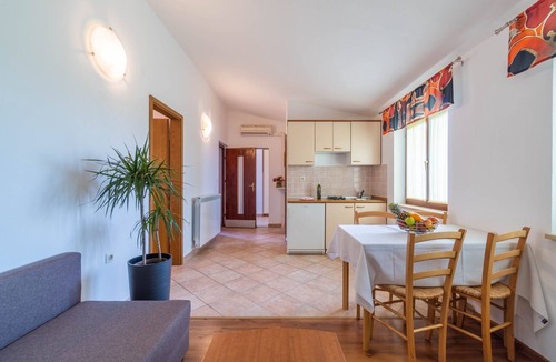 Krnica Apartment | Two bedroom apartment with a swimming pool Krnica, Marčana (A-7357-d)
