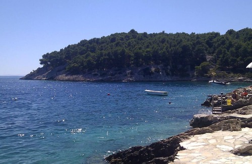 Cove Osibova (Milna) Apartment | Two bedroom apartment with terrace Cove Osibova, Brač (A-23774-a)