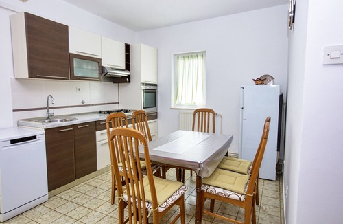 Susica Apartment | Two bedroom apartment with terrace Murter (A-5088-d)