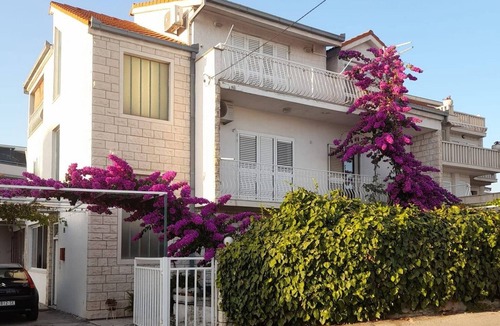 Mejasi Apartment | Two bedroom apartment with terrace Split (A-22101-a)