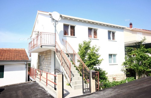 Trpanj Apartment | Two bedroom apartment with terrace and sea view Trpanj, Pelješac (A-10083-c)