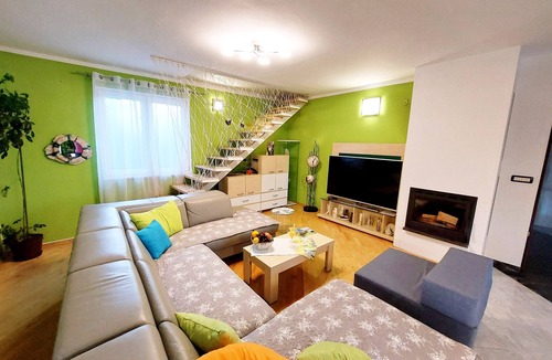 Valdebek Apartment | Two bedroom apartment with a swimming pool Pula (A-24352-a)