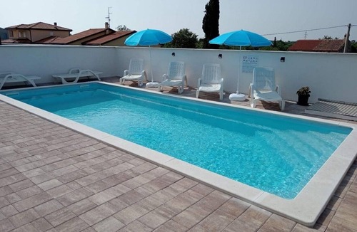 Murine Apartment | Two bedroom apartment with a swimming pool Murine, Umag (A-27509-a)