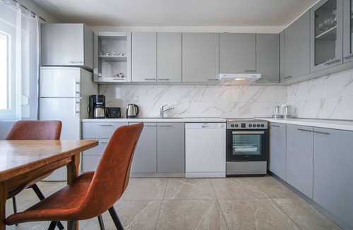 Duga Resa House | Vacation home Golub by Interhome