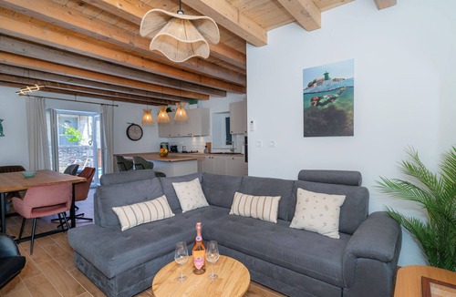 Nerezise House | Vacation home Nina by Interhome