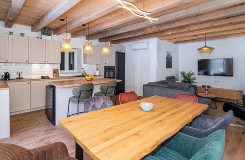 Nerezise House | Vacation home Nina by Interhome