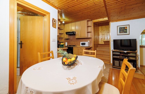 Breze House | Vacation home in the countryside - natural idyll with whirlpool & pool for 4-5 people