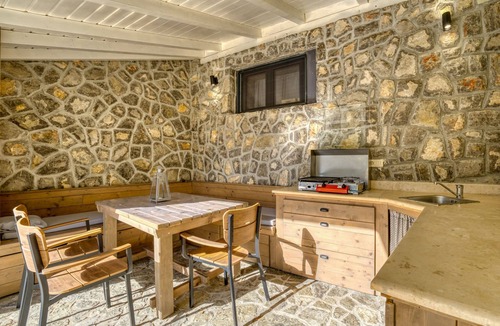 Sarsoni House | Vacation home Mery by Interhome