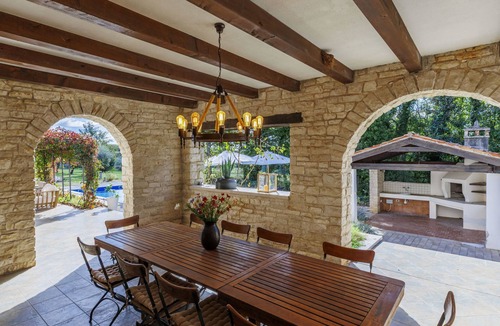 Baderna House | Vacation home Nadua by Interhome