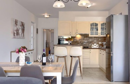 Krnica House | Vacation home Noce by Interhome