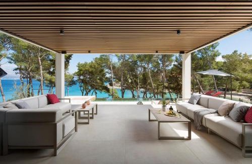 Sutivan Villa | Vale Estates - exclusive & private estates by the sea