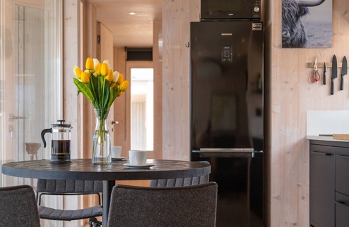 Drage Villa | Vanellus Villas Sleeps 4 with Garden