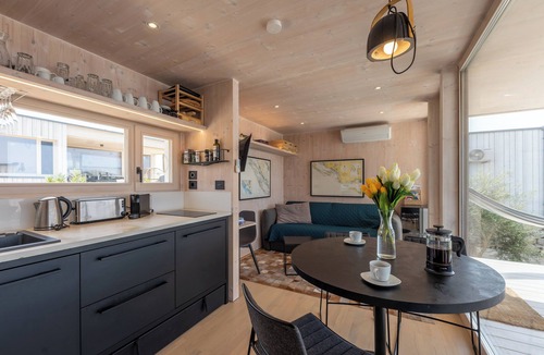 Drage Villa | Vanellus Villas Sleeps 4 with Garden