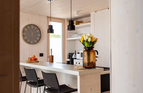 Drage Villa | Vanellus Villas Sleeps 6 with Parking