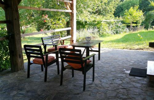 Brezice Apartment | Vetrovi šumijo I