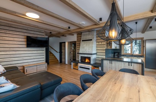 Ambroz pod Krvavcem Villa | Vila Klif Krvavec Alpine Views - Sauna - Near Ski Slopes