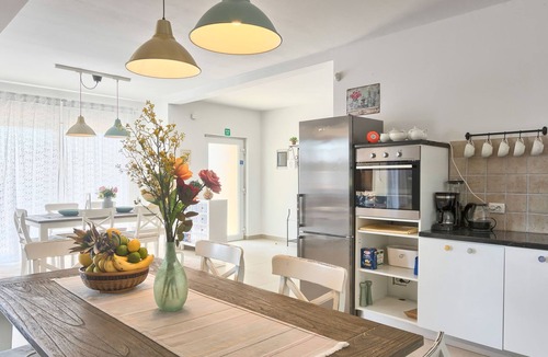 Muzini House | Villa 1521 by Interhome
