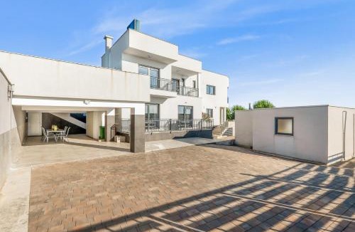Crikvenica Villa | Villa 20 Stars Crikvenica - Luxury Group Villa for 20 Guests