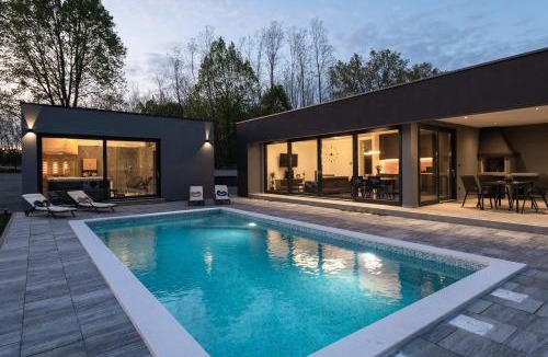 Zupanici Villa | Villa Alison Deluxe with private spa and heated swimming pool
