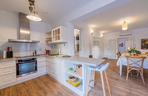 Vrznaveri Villa | Villa Artist near Porec