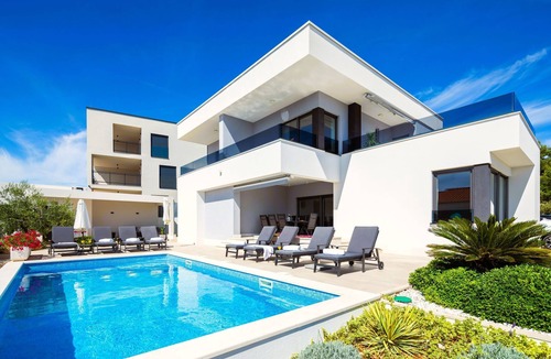 Sevid Villa | Villa Biser Mora