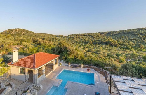 Okrug Donji Villa | Villa Boulder