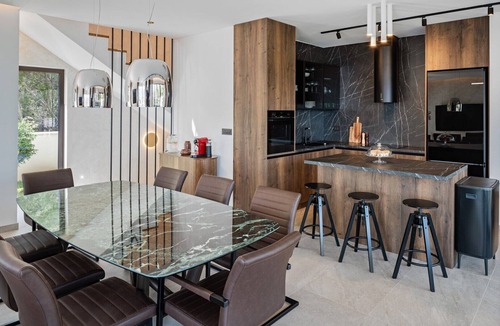 Dugi Rat Villa | Villa Briig-4 en-suite bedrooms, gym, fun-zone, private heated 42sqm pool,