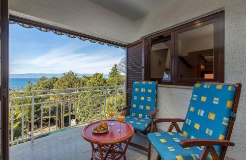 Njivice Apartment | Villa Calma by El-Pi Tours